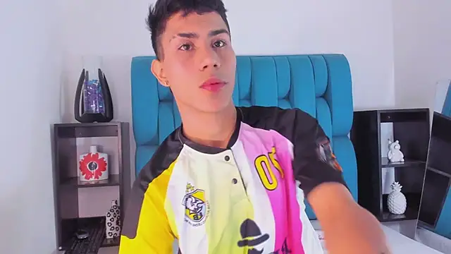 AlanNaughty online show from 5, 1, 2025