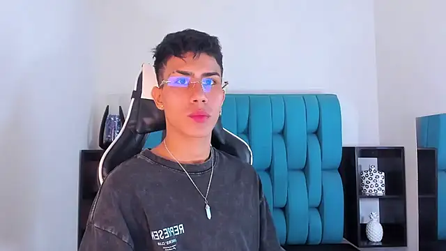 AlanNaughty online show from 24, 1, 2025