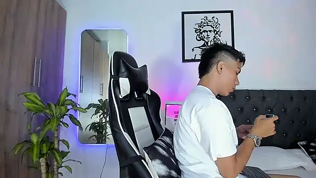 AlanNaughty online show from 30, 11, 2025