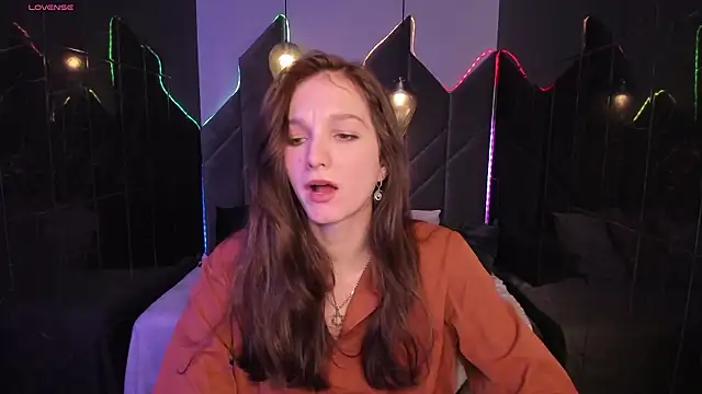 MirandaGlow online show from 18, 1, 2026