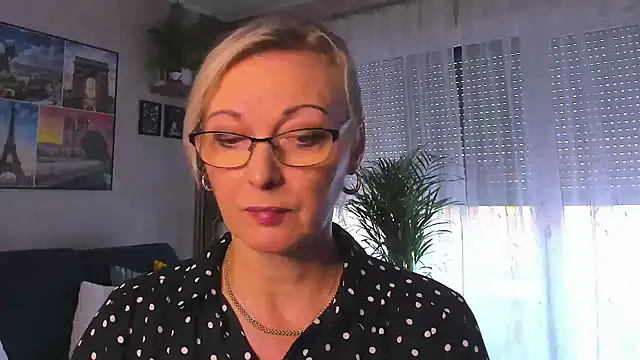 vanessa chat online show from 29, 10, 2025