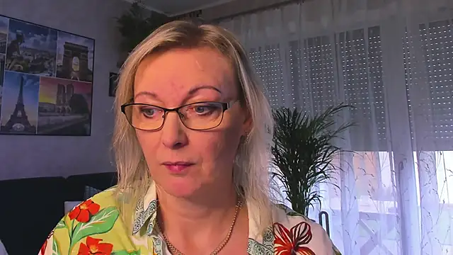 vanessa chat online show from 17, 11, 2025