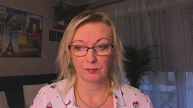 vanessa chat online show from 4, 12, 2025