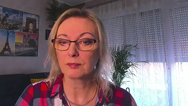 vanessa chat online show from 17, 3, 2026