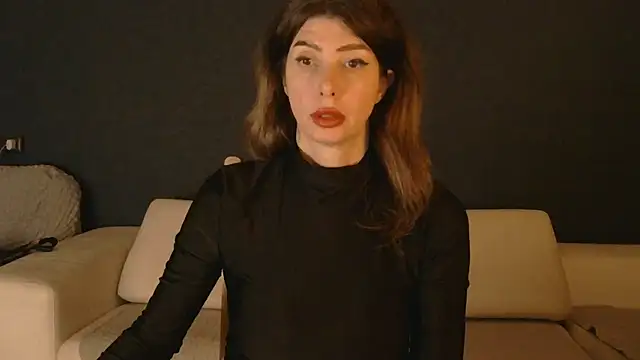 WhiteQueen888 online show from 18, 12, 2025