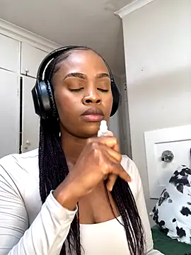 LuciousLips96 online show from 20, 9, 2025