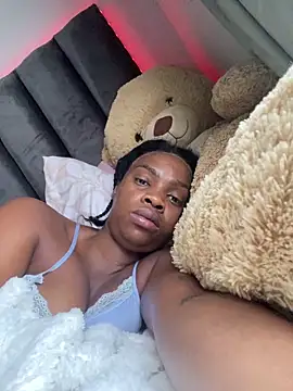 LuciousLips96 online show from 4, 3, 2026