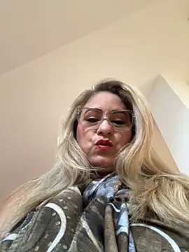 x elena x online show from 15, 2, 2025