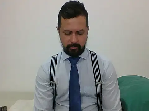 Snapshot of TRIISTAN_KING10 chatting on 10, 1, 2025 TRIISTAN KING10 online show from 10, 1, 2025