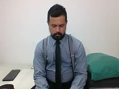 Snapshot of TRIISTAN_KING10 chatting on 15, 1, 2025 TRIISTAN KING10 online show from 15, 1, 2025