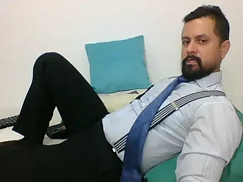 Snapshot of TRIISTAN_KING10 chatting on 17, 1, 2025 TRIISTAN KING10 online show from 17, 1, 2025