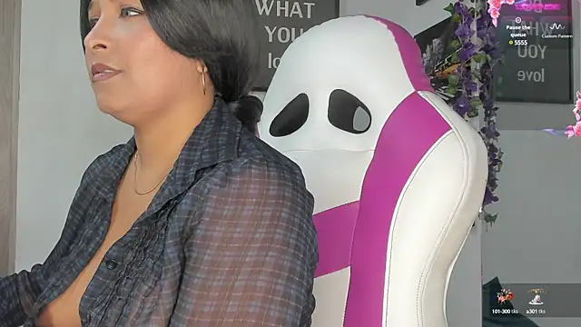 Snapshot of paola_ih chatting on 19, 12, 2024 paola ih online show from 19, 12, 2024