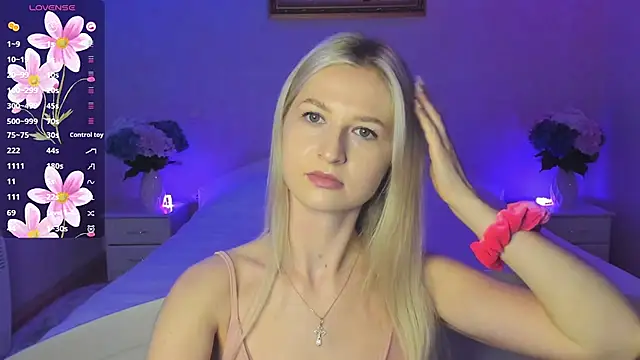 AnnaCarrera online show from 15, 11, 2025