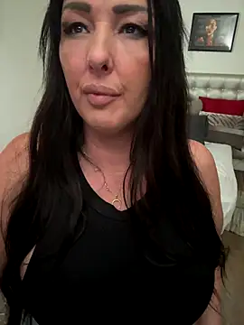 TiffanyRoxx online show from 15, 11, 2025