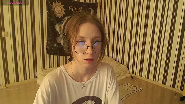Snapshot of _Hanna_Moon_ chatting on 1, 10, 2025 Hanna Moon online show from 1, 10, 2025