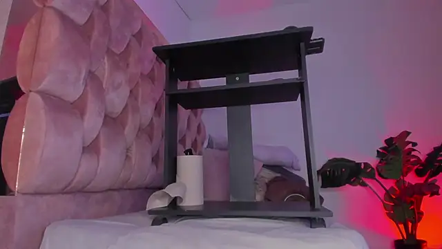 Secret chells online show from 5, 3, 2026