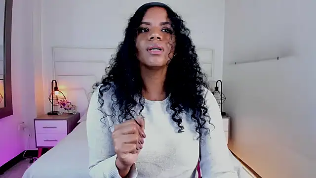 Ellie Alves online show from 18, 2, 2025