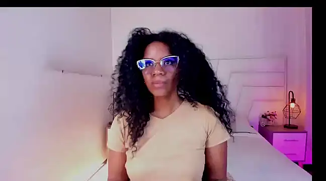 Ellie Alves online show from 24, 2, 2025