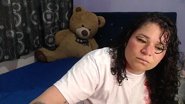 Snapshot of ANGELIQUE_KLANE chatting on 24, 4, 2026 ANGELIQUE KLANE online show from 24, 4, 2026