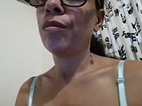 Snapshot of mari657 chatting on 10, 1, 2025 mari657 online show from 10, 1, 2025