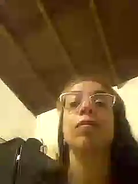 Snapshot of mari657 chatting on 25, 2, 2025 mari657 online show from 25, 2, 2025