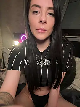 Carmen Monroe online show from 6, 3, 2026