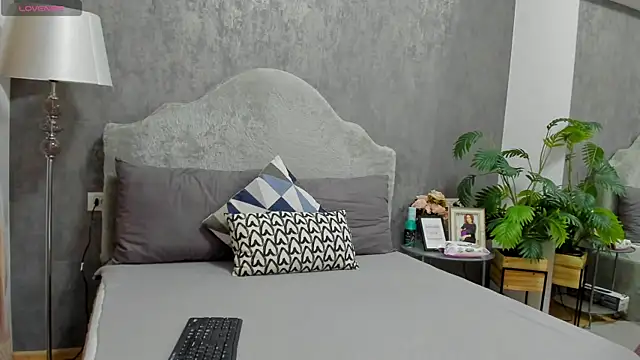 Snapshot of LisaCroft chatting on 16, 2, 2026 LisaCroft online show from 16, 2, 2026