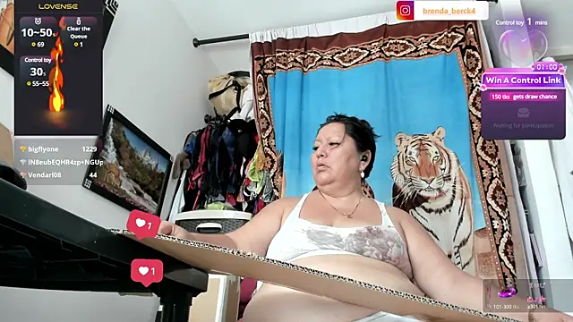 Snapshot of Brenda_Berck_ chatting on 4, 3, 2025 Brenda Berck online show from 4, 3, 2025