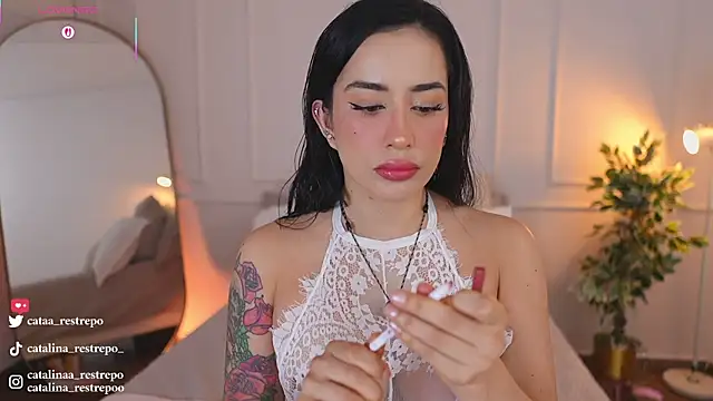 Snapshot of CATALINA_RESTREPO chatting on 1, 6, 2026 CATALINA RESTREPO online show from 1, 6, 2026