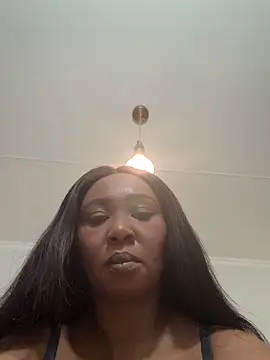 Bootyliciouse21X online show from 21, 2, 2026