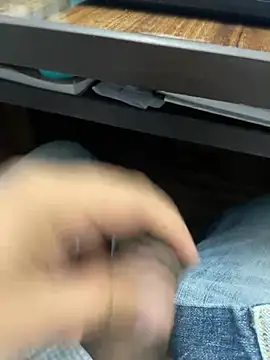 Snapshot of kavilv69fuck chatting on 12, 12, 2024 kavilv69fuck online show from 12, 12, 2024