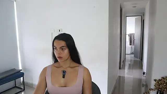  Vahos  online show from 28, 2, 2025