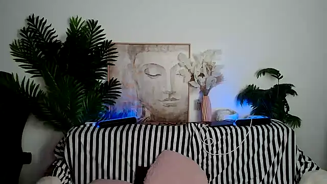 Snapshot of SEXY-GODDESabrina chatting on 22, 3, 2025 SEXY-GODDESabrina online show from 22, 3, 2025