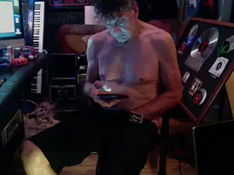 Snapshot of hollywood808 chatting on 15, 10, 2025 hollywood808 online show from 15, 10, 2025