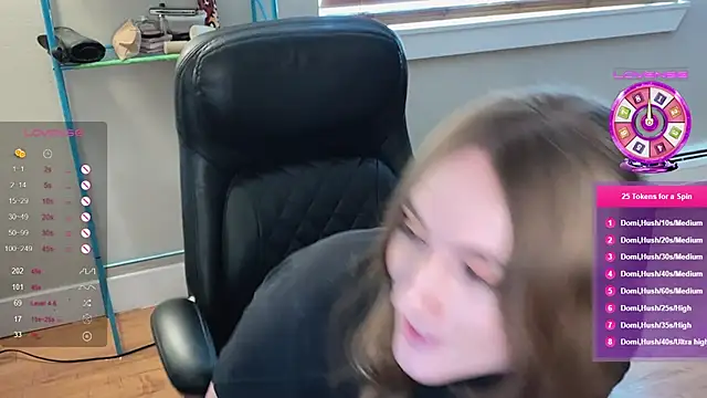 luluvaladon online show from 22, 2, 2025