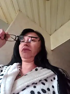 Snapshot of Amberhotqueen chatting on 14, 10, 2025 Amberhotqueen online show from 14, 10, 2025