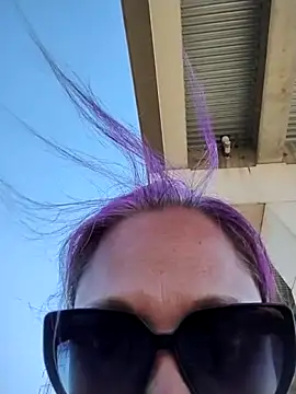 Snapshot of THEBEDroomdoOR chatting on 3, 11, 2025 THEBEDroomdoOR online show from 3, 11, 2025