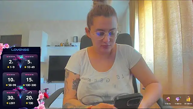 hot evil queen online show from 6, 3, 2025