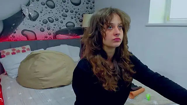 AlmaFancy online show from 17, 4, 2026