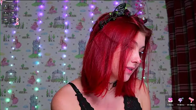 Snapshot of SmokyRose chatting on 13, 10, 2025 SmokyRose online show from 13, 10, 2025