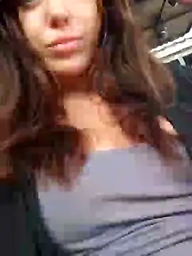 Snapshot of LilliThelo chatting on 8, 12, 2024 LilliThelo online show from 8, 12, 2024