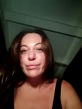 Snapshot of LilliThelo chatting on 1, 3, 2025 LilliThelo online show from 1, 3, 2025