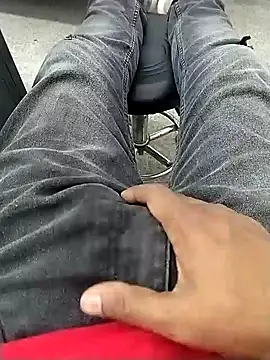 Snapshot of Theplesure007 chatting on 24, 2, 2025 Theplesure007 online show from 24, 2, 2025