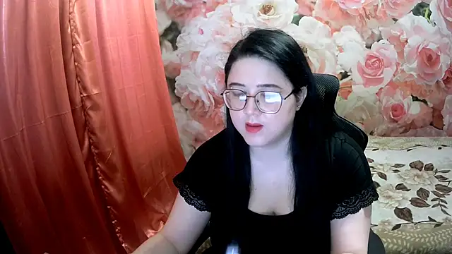Snapshot of OverseerX chatting on 4, 12, 2024 OverseerX online show from 4, 12, 2024