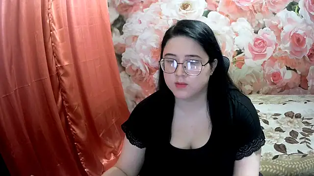 Snapshot of OverseerX chatting on 4, 12, 2024 OverseerX online show from 4, 12, 2024