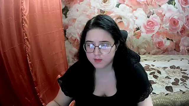 Snapshot of OverseerX chatting on 18, 12, 2024 OverseerX online show from 18, 12, 2024