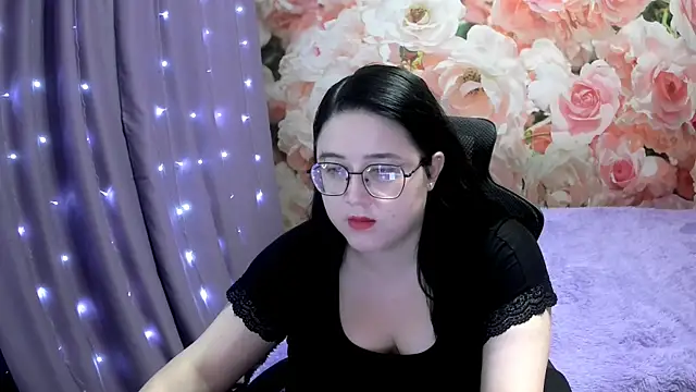 Snapshot of OverseerX chatting on 6, 3, 2025 OverseerX online show from 6, 3, 2025