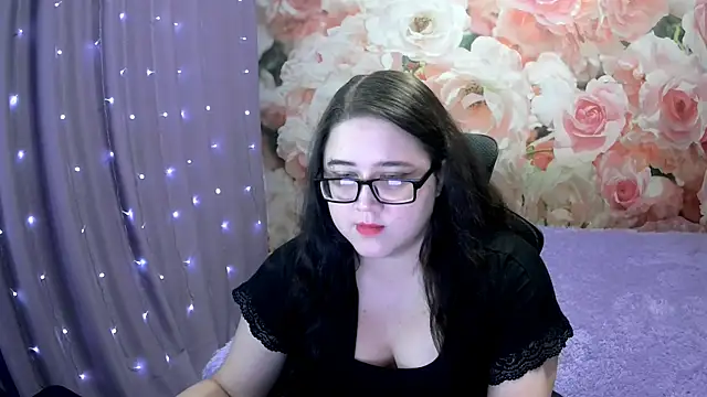 Snapshot of OverseerX chatting on 9, 9, 2025 OverseerX online show from 9, 9, 2025