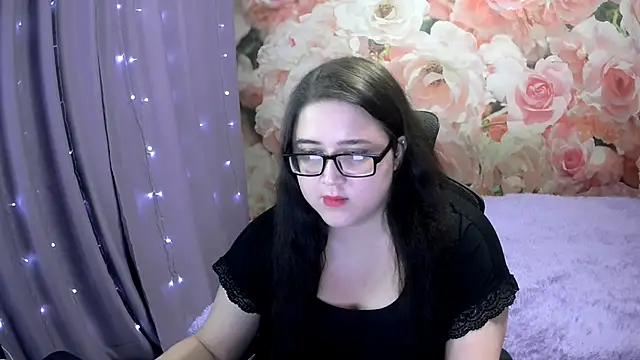 Snapshot of OverseerX chatting on 25, 9, 2025 OverseerX online show from 25, 9, 2025