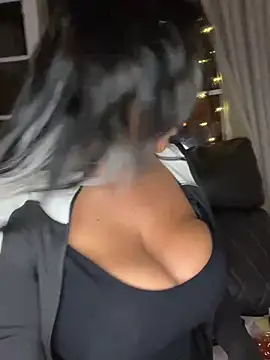 LittleMissEeve online show from 3, 3, 2026